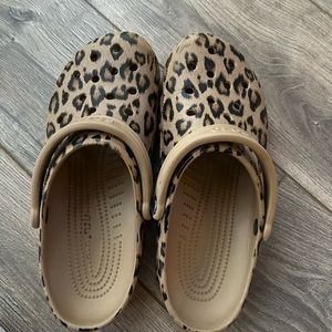 CROCS leopard classic croc, W11 M9